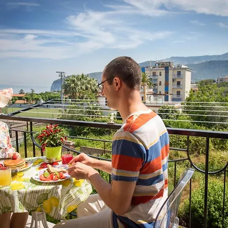 Wagaya Center Couette-café Sorrente